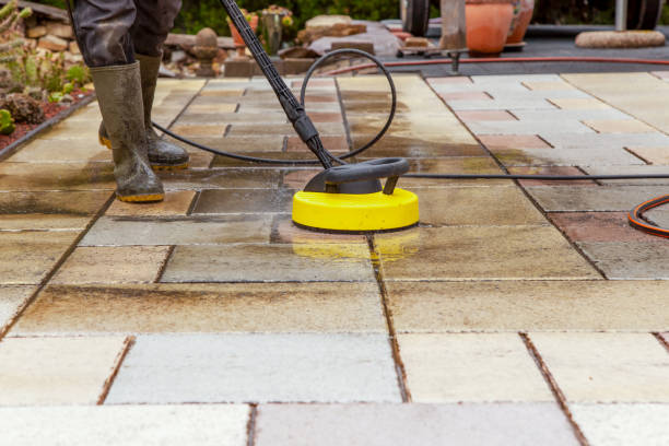 Best Sidewalk and Walkway Cleaning  in Kentfield, CA